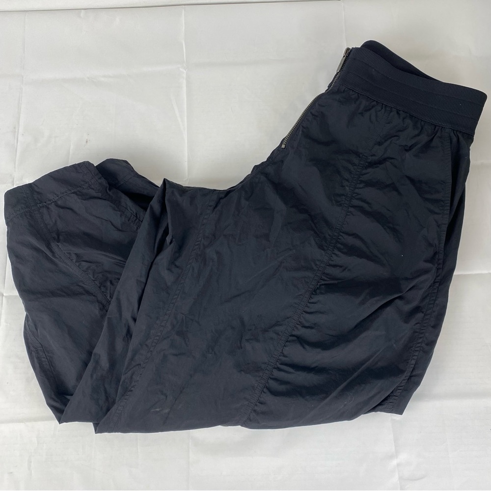 Lululemon Black Cropped Zip Hem Jogger Pants – Size 8 - Picture 1 of 7
